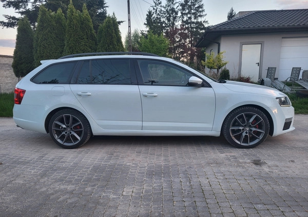 Skoda Octavia cena 57900 przebieg: 245000, rok produkcji 2016 z Radom małe 154